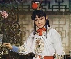 形容纨绔子弟小霸王
